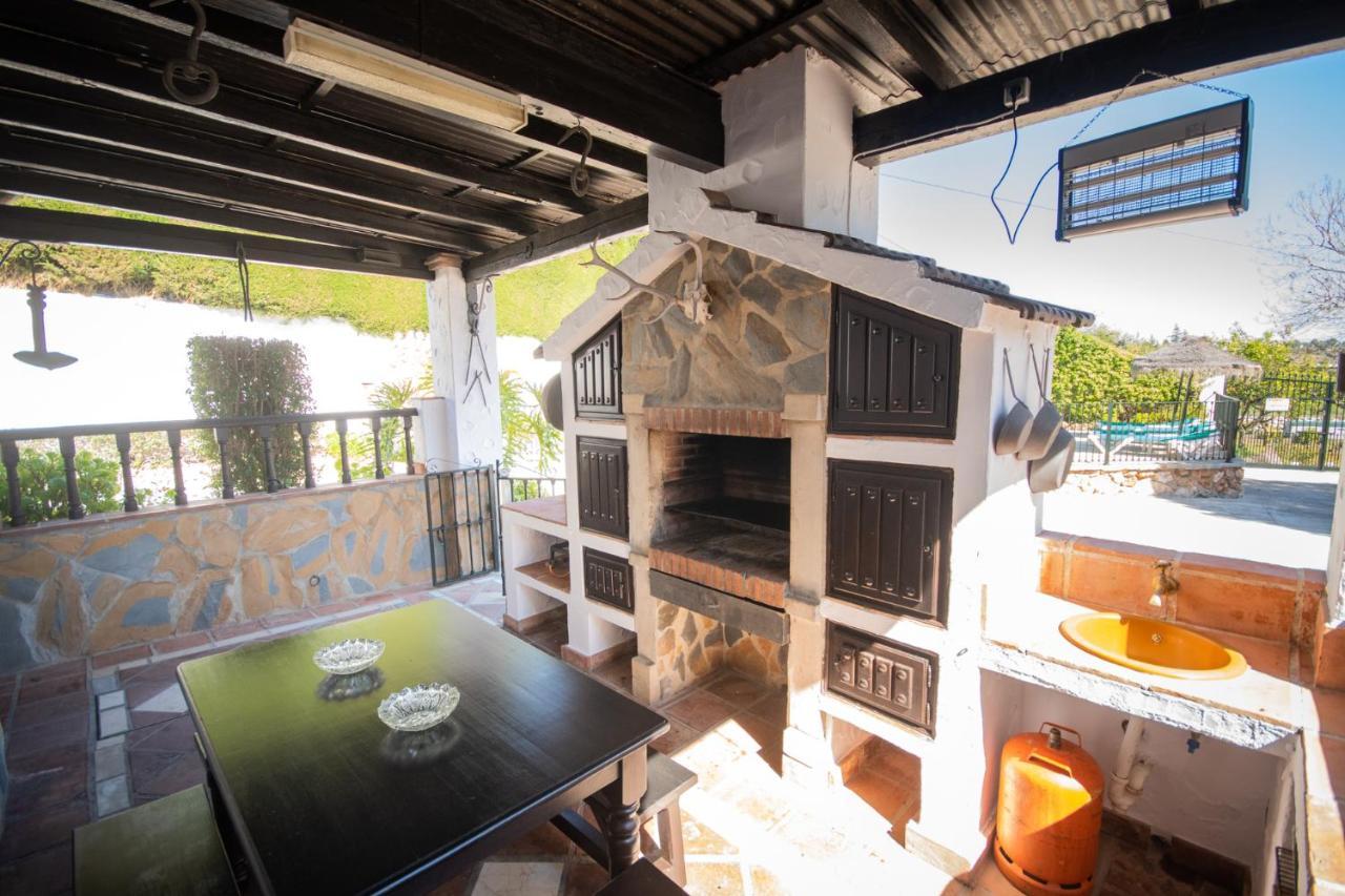 Tu Villa Rural Cortijo Los Cantos 7 Dormitorios Piscina Privada Alhaurin el Grande Luaran gambar